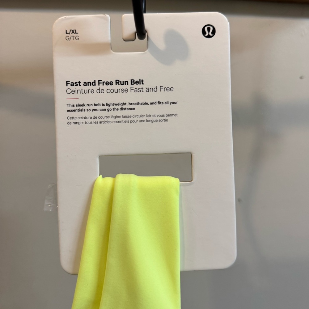 LuluLemon Belt Bag
Fast and free run belt